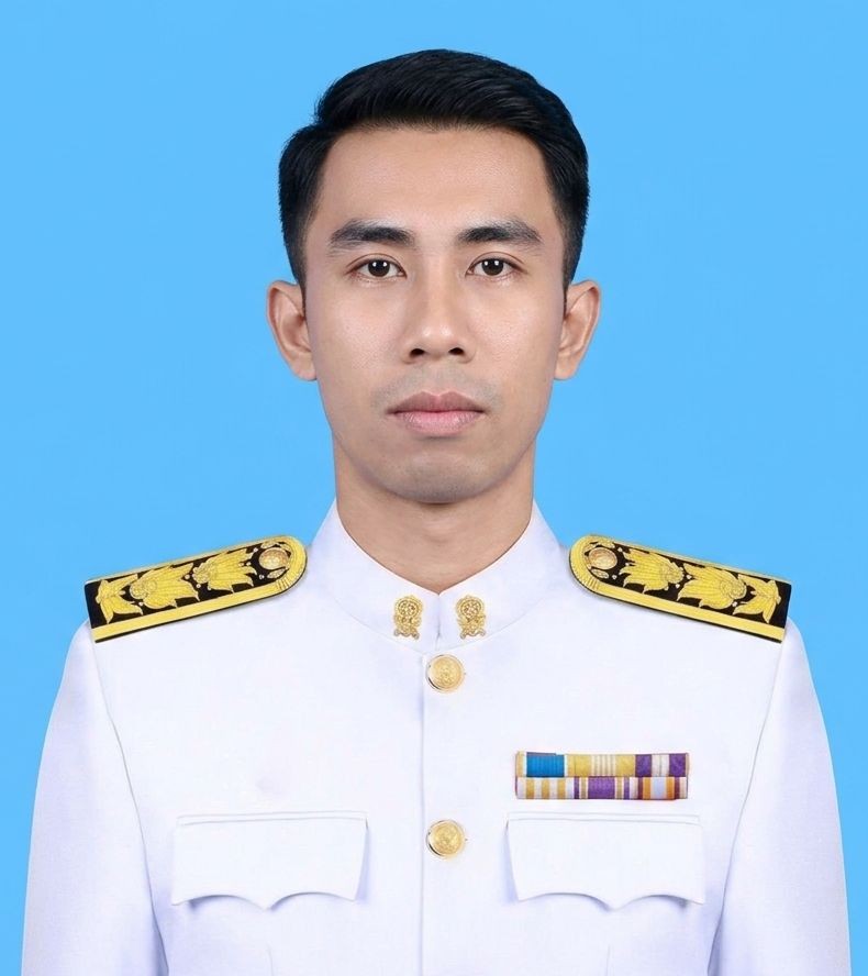 นายทักษกร  วงค์วาร