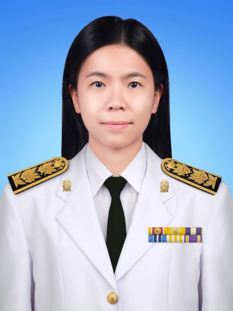 นางสาวระพีพรรณ จันทร์ตาฝั้น