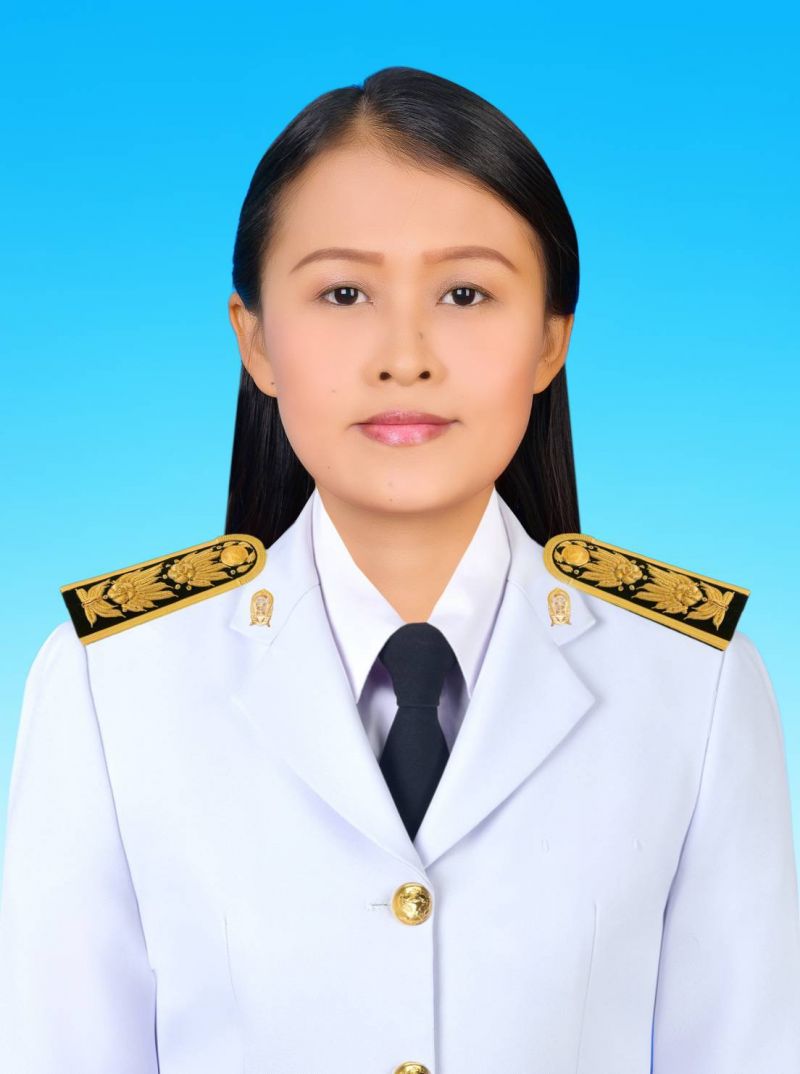 นางสาวนารี    เชียงแขก