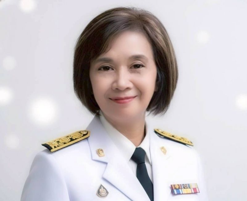 นางสาวปิยรัตน์  มังคลัษเฐียร