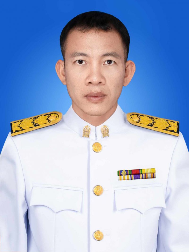 นายพลวัฒน์  สุวรรณรินทร์