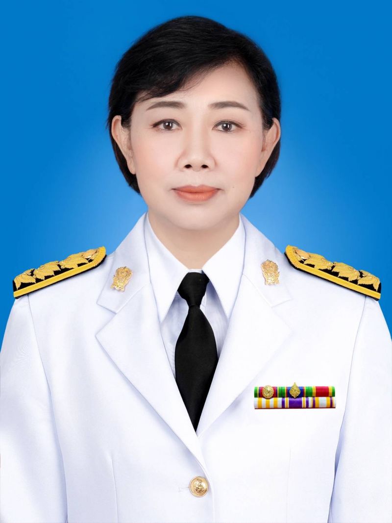นางปรียะนุช โพธ์ทอง