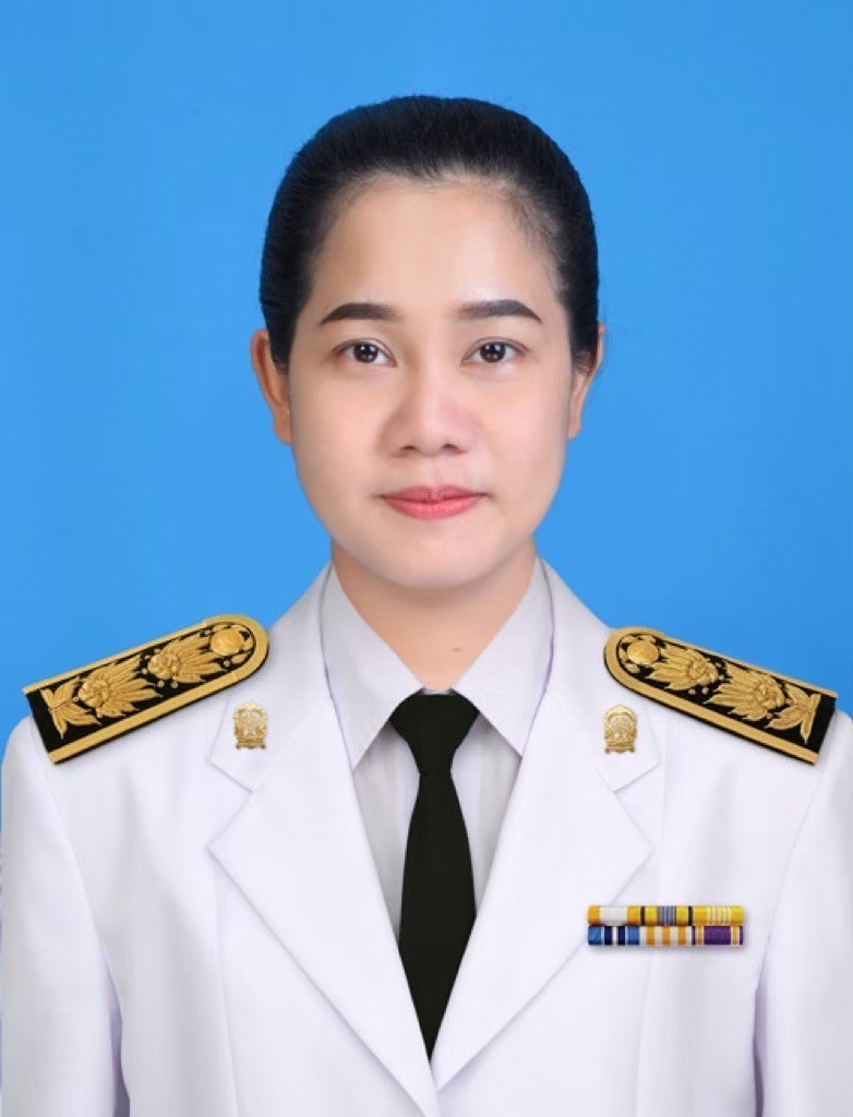 นางสาวกุลทิพย์ เครือคำอ้าย