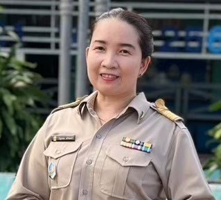 นางกัญกมล  ศรีจันทร์