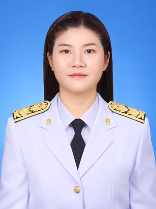 ชนวรรณ  เสนาธรรม