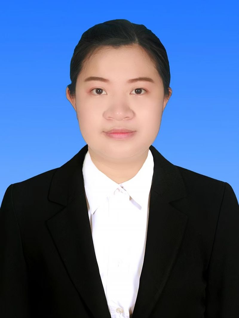 รุ่งอรุณ  แก้วธิดา