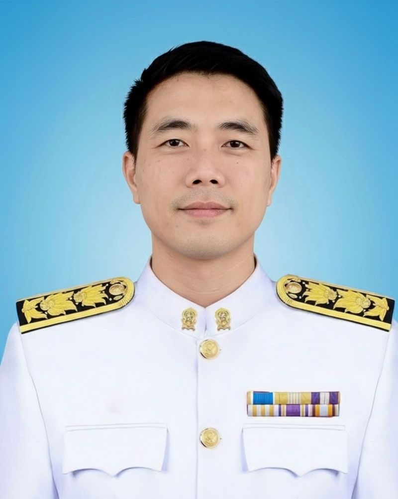 นายภิรักษ์สิทธิ์ ศศิวิริยะกิจ