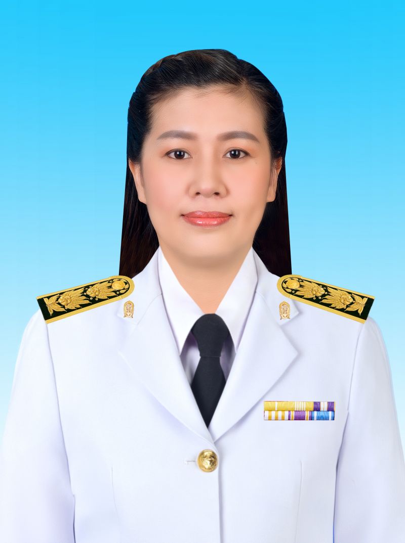 นางสาวจุฬาธินี  จานแก้ว