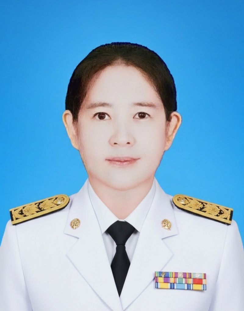 นางพัณณ์ชิตา ผ่านภพ