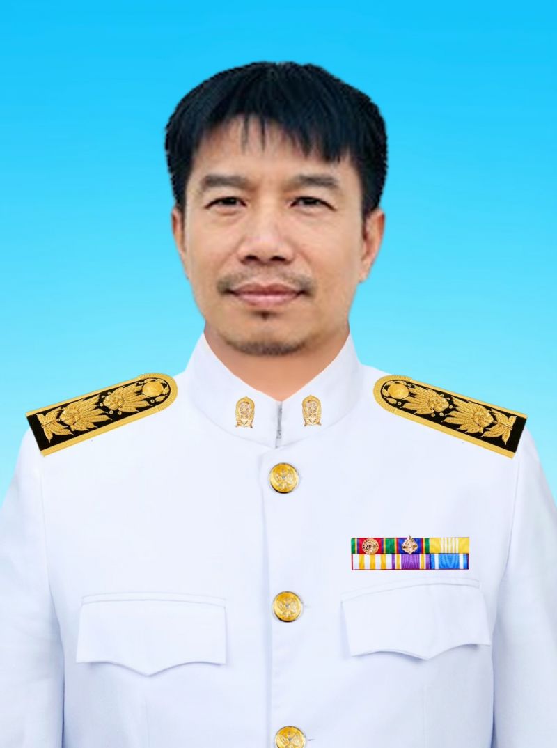 นายสมชาย ธรรมทอง