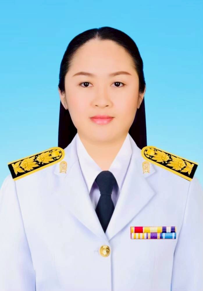 นางสุดชดาพร  มูลเทพ
